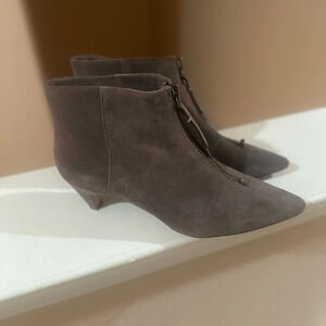 Women’s SPLENDID Zipper Pull Booties Gray Taupe Suede. Size‎ 6.